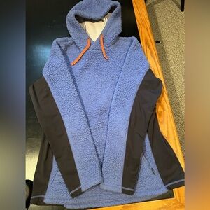 Cabelas Women's  L Sherpa Hooded Winter Pullover